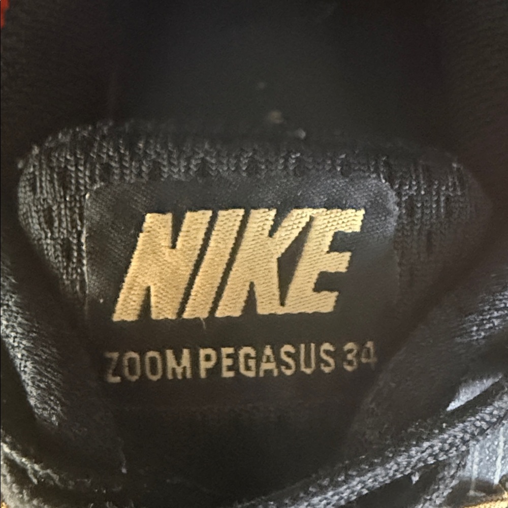 Nike Air Zoom Pegasus 34 Black Gold Sneakers Women - Size 8.5 - Picture 10 of 11
